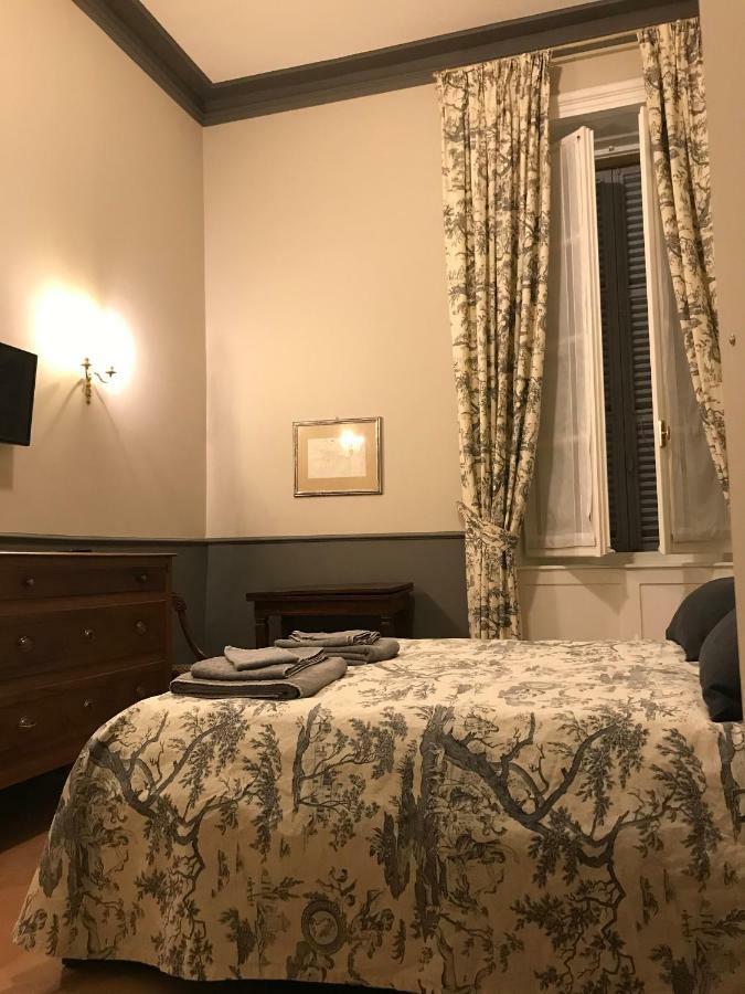 Luigi In Palazzo Bianchi Hotel Parma Bagian luar foto