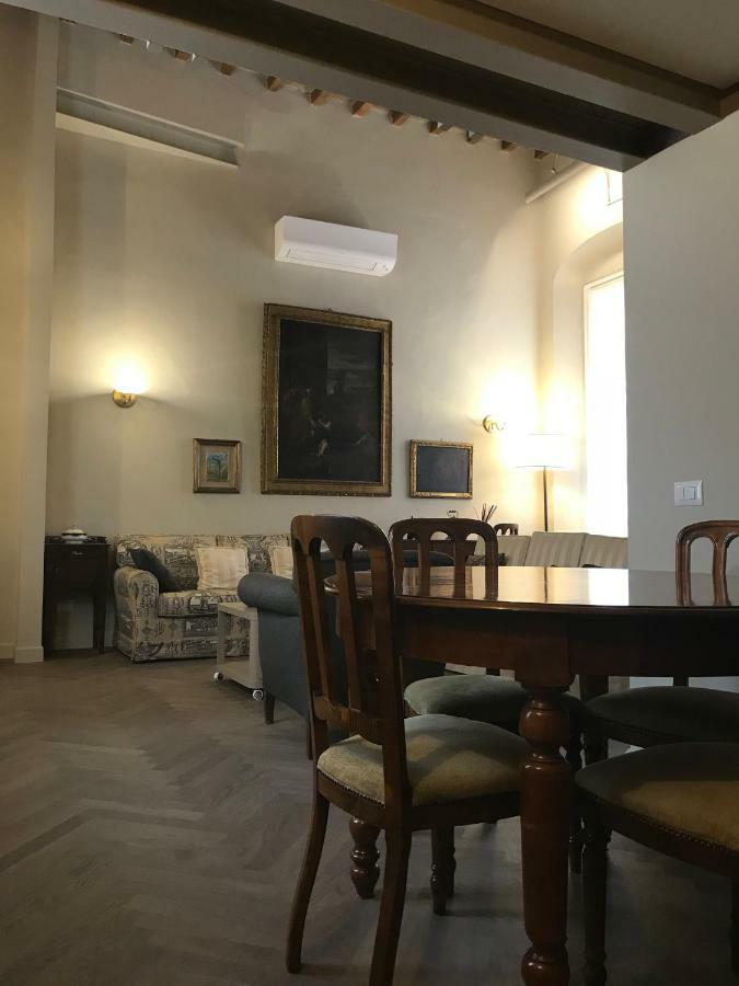 Luigi In Palazzo Bianchi Hotel Parma Bagian luar foto