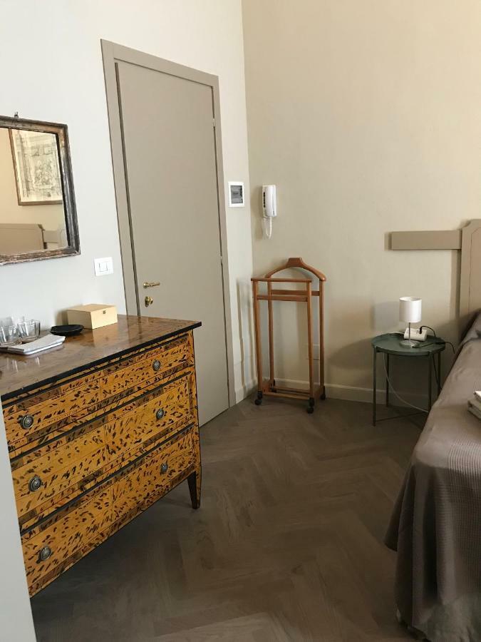 Luigi In Palazzo Bianchi Hotel Parma Bagian luar foto