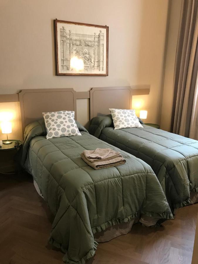 Luigi In Palazzo Bianchi Hotel Parma Bagian luar foto